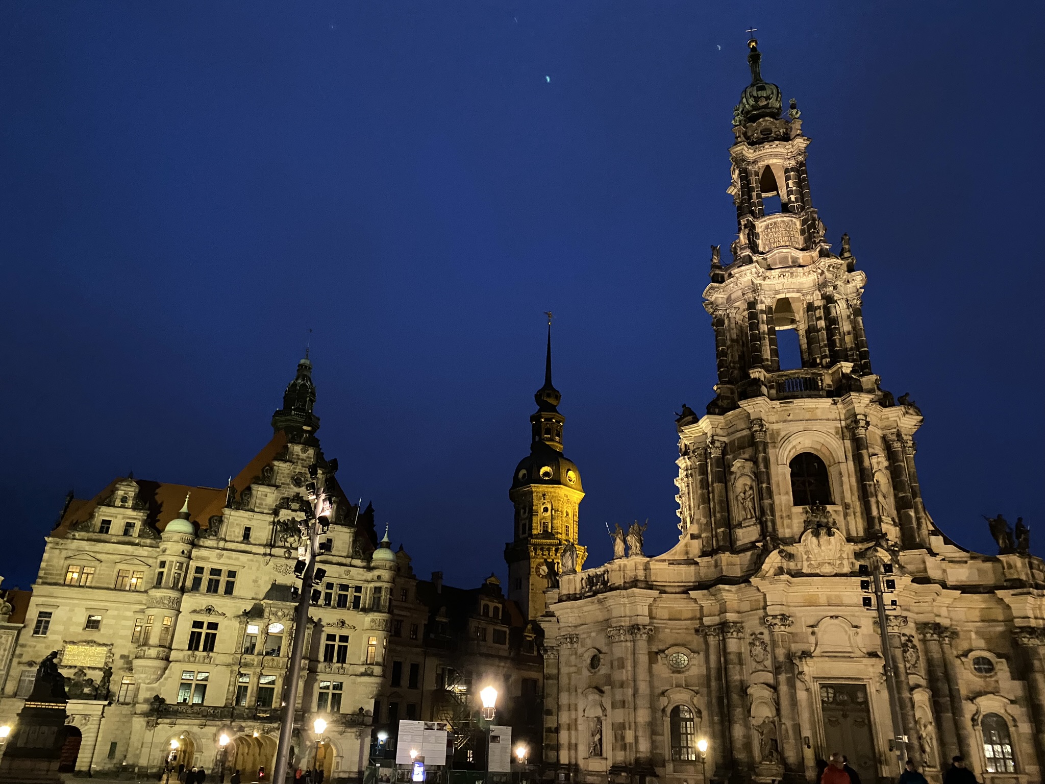 【ドレスデン】半日~1日で巡る観光モデルコース!定番スポットからグルメまで大満喫 会社員でも年間10ヶ国!はなの一人旅ブログ